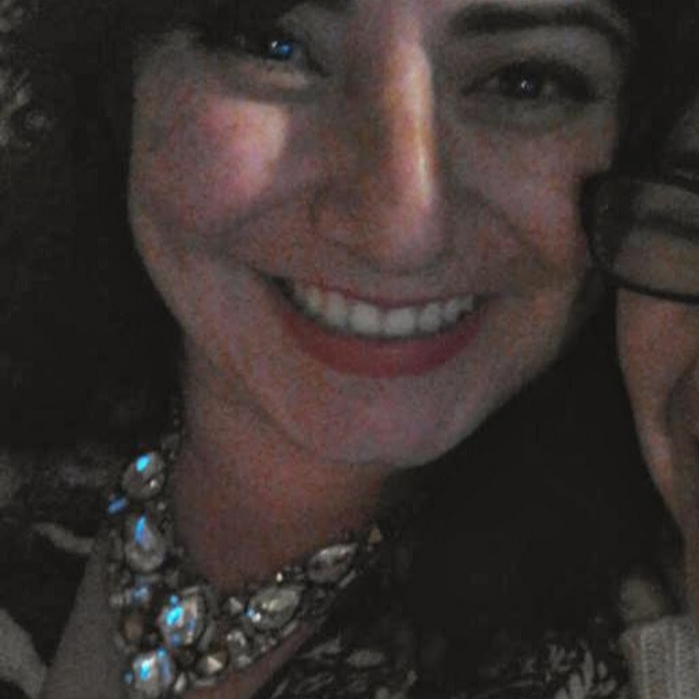 Meet your Posher, Lily